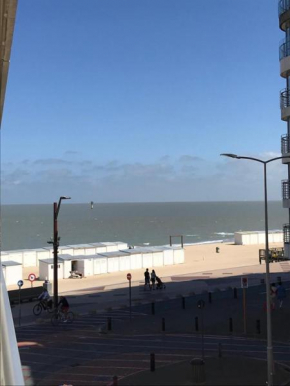 Urbanstay Suites - Beachfront Apartment In Knokke